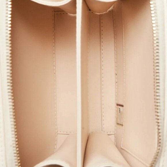 Chanel White Quilted Caviar Leather Filigree Mini Vanity Case Bag - Picture 11 of 12